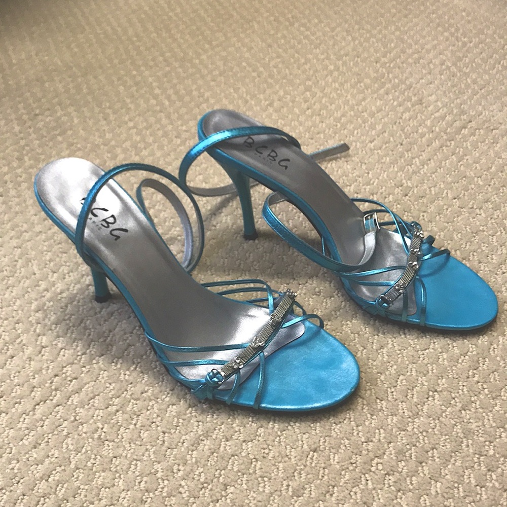 BCBG metallic light blue strappy stilettos 🔥